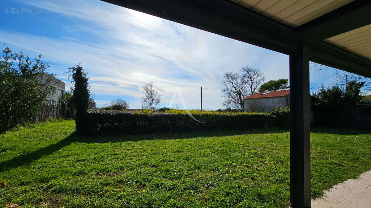 Maison à PORT-DES-BARQUES