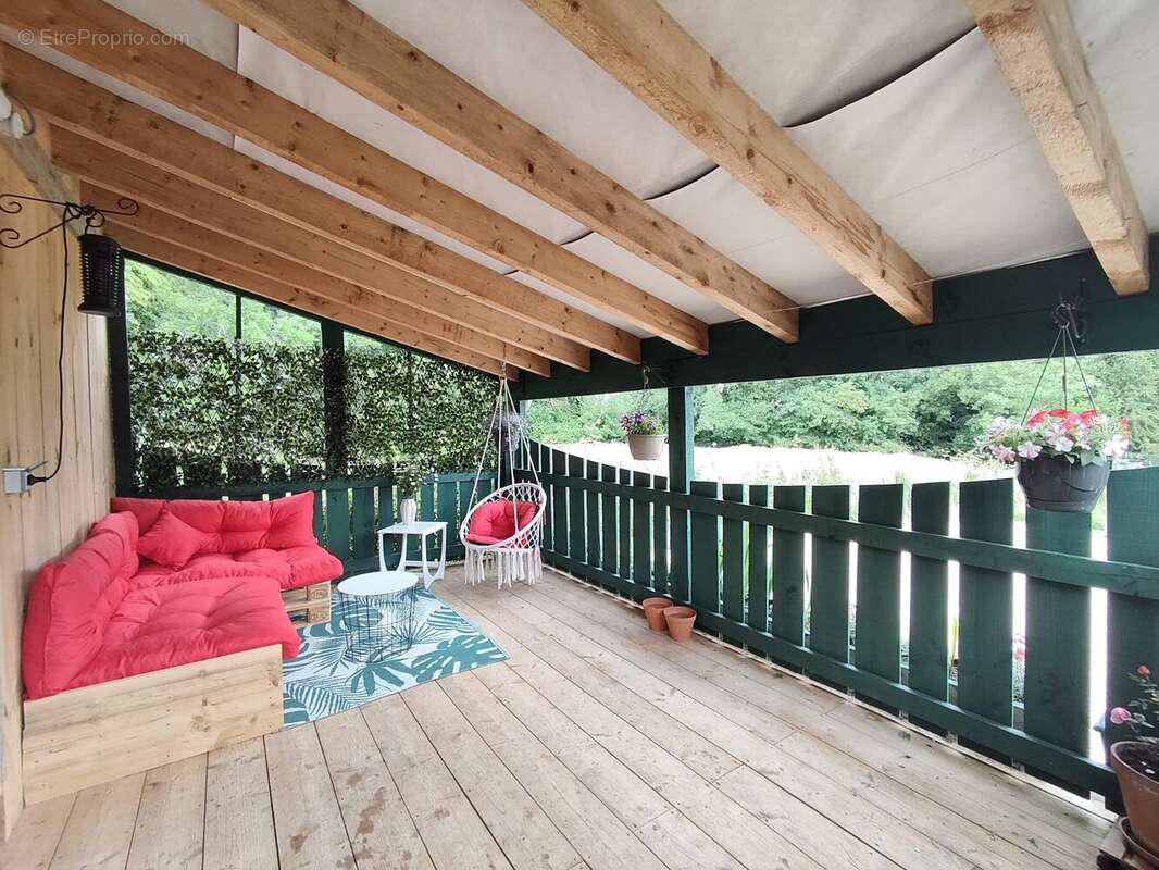 Maison 100 m² à Chasseneuil-Sur-Bonnieure  - photo 3