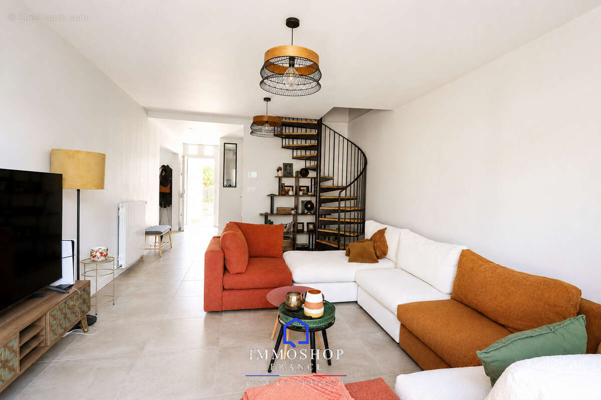 Maison T5 95m2 - La Batarelle 13013 - photo 3