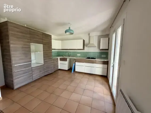 Maison t6 avec terrasse et beau jardin a vendre sur eguilles - photo 4
