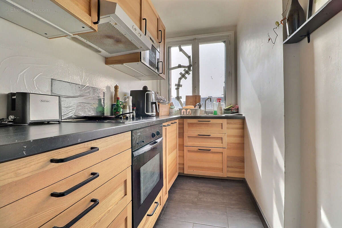 Appartement à AUBERVILLIERS