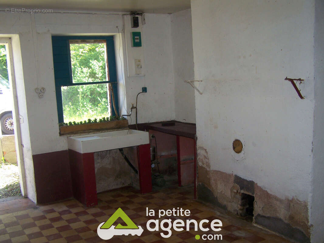 Maison à EPINEUIL-LE-FLEURIEL