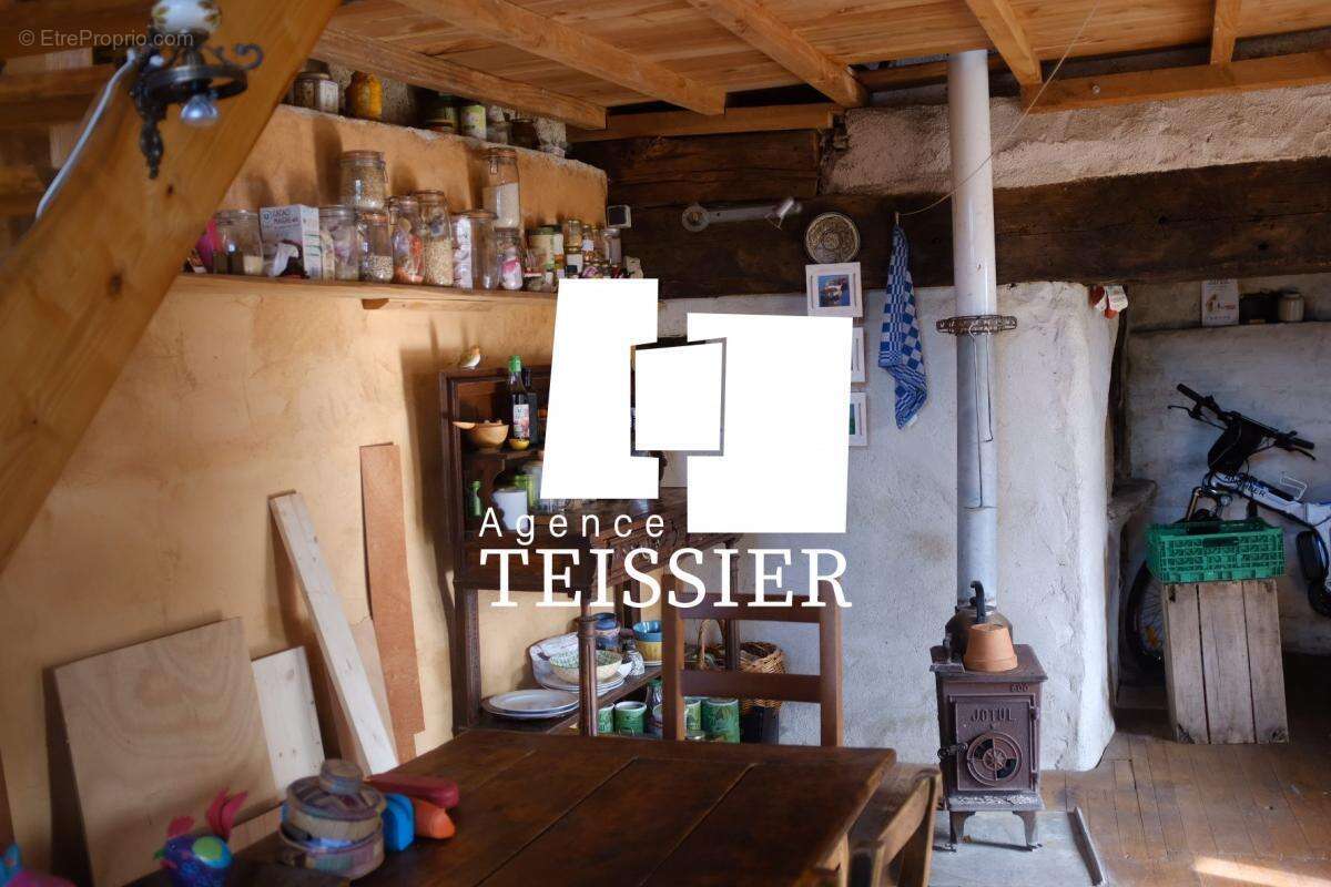 Maison à PONTEILS-ET-BRESIS