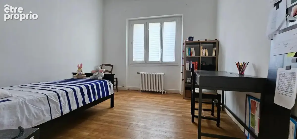 Maison rénovée 4 pièces de 191 m², louée - photo 8