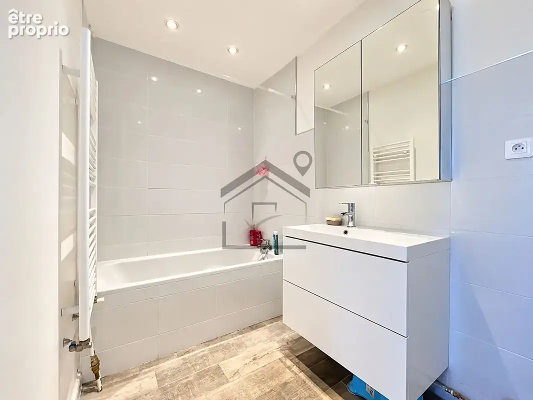 Appartement 4 pièces 86 m² à vendre à Vitrolles (13127) - photo 7