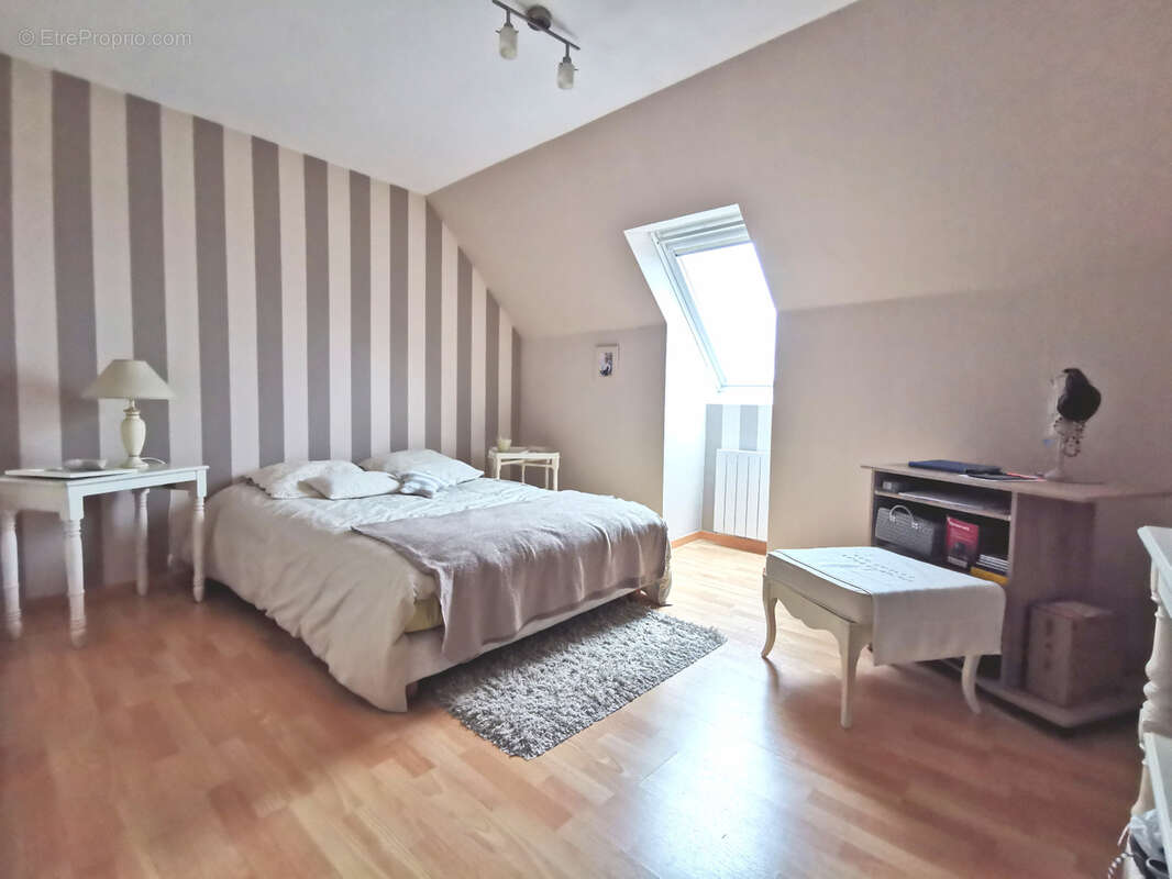 Maison à MARLY-LA-VILLE