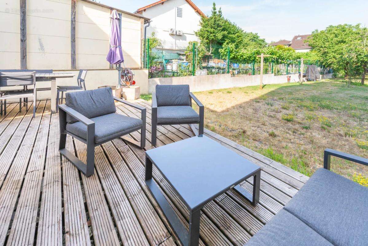 Rueil-Malmaison - Coteaux – Maison  – 4 chambres - 105 m² - photo 11