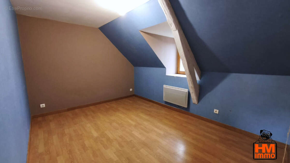 Maison à SAINT-HILAIRE-LES-PLACES