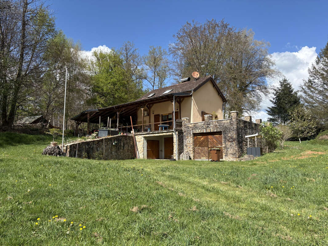 Château Chervix maison de 4 pièces, étang, bois et 3,36 ha sans voisinage - photo 2