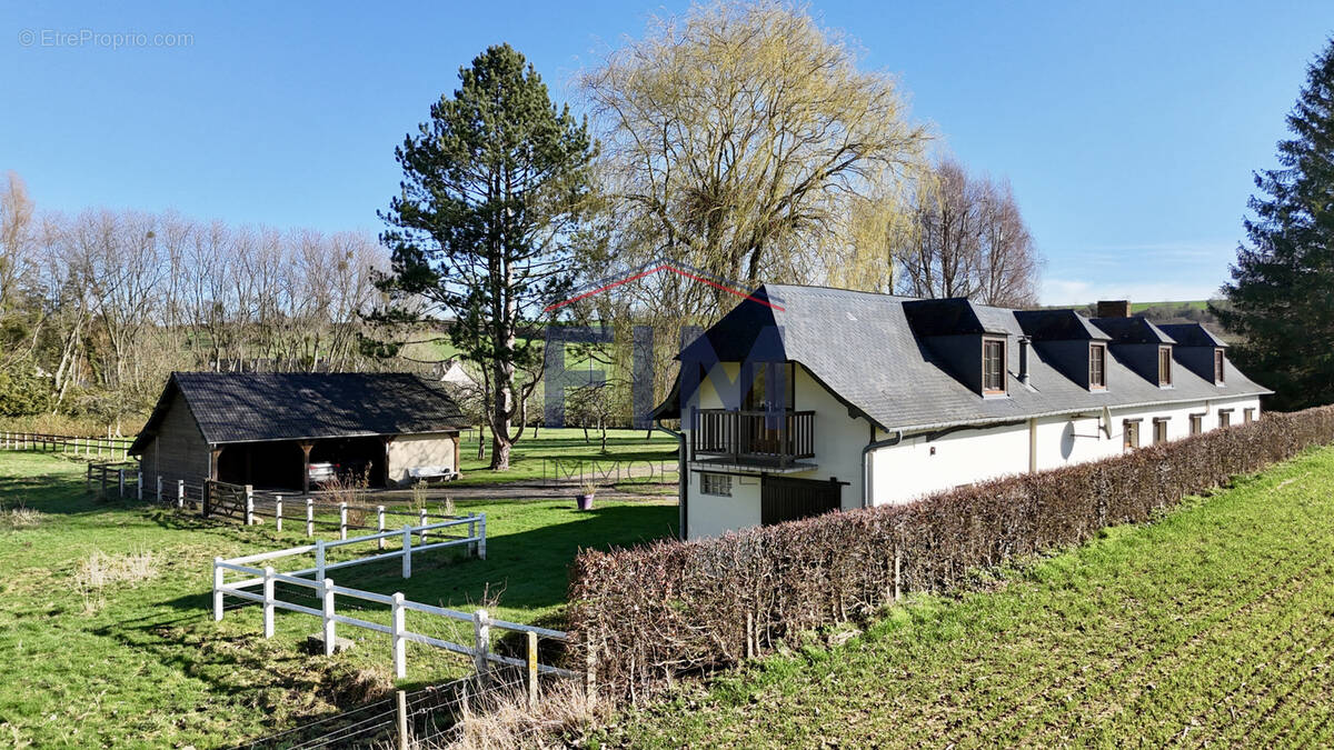 Maison à NEUFCHATEL-EN-BRAY