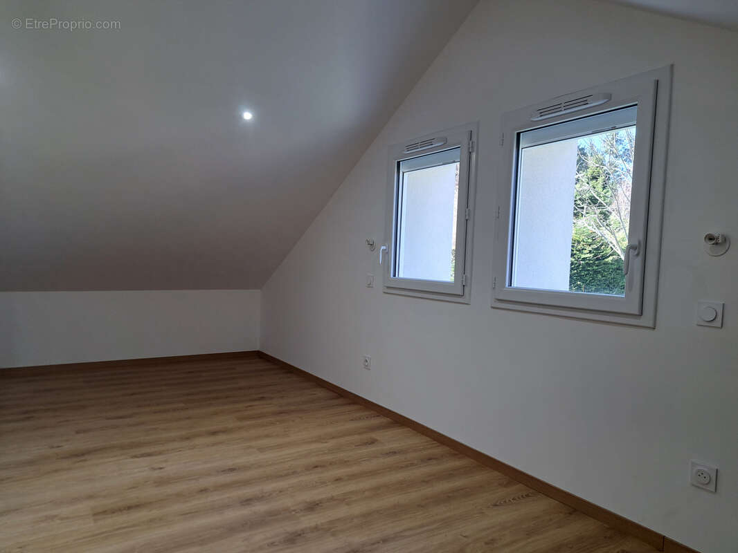 Maison à LE CHAMBON-SUR-LIGNON