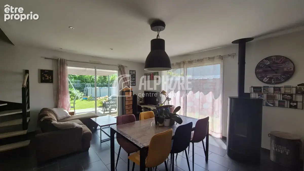 SAINT-MOLF  Maison de 106 m² avec 4 chambres, vie de plain-pied et garage - photo 3