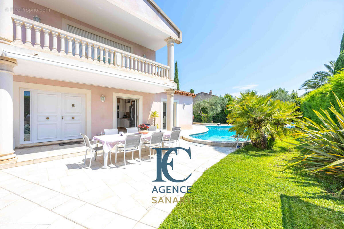 Maison à SANARY-SUR-MER