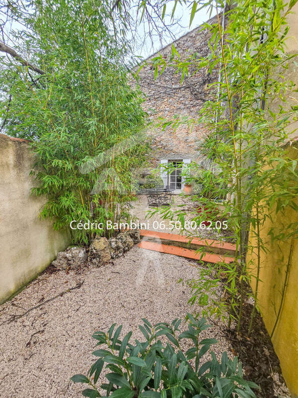 Appartement à SAINT-MAXIMIN-LA-SAINTE-BAUME