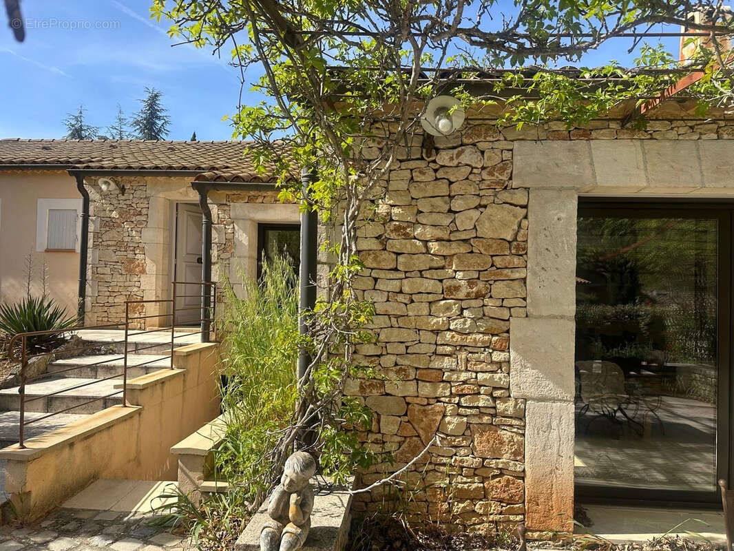 Maison à ROUSSILLON