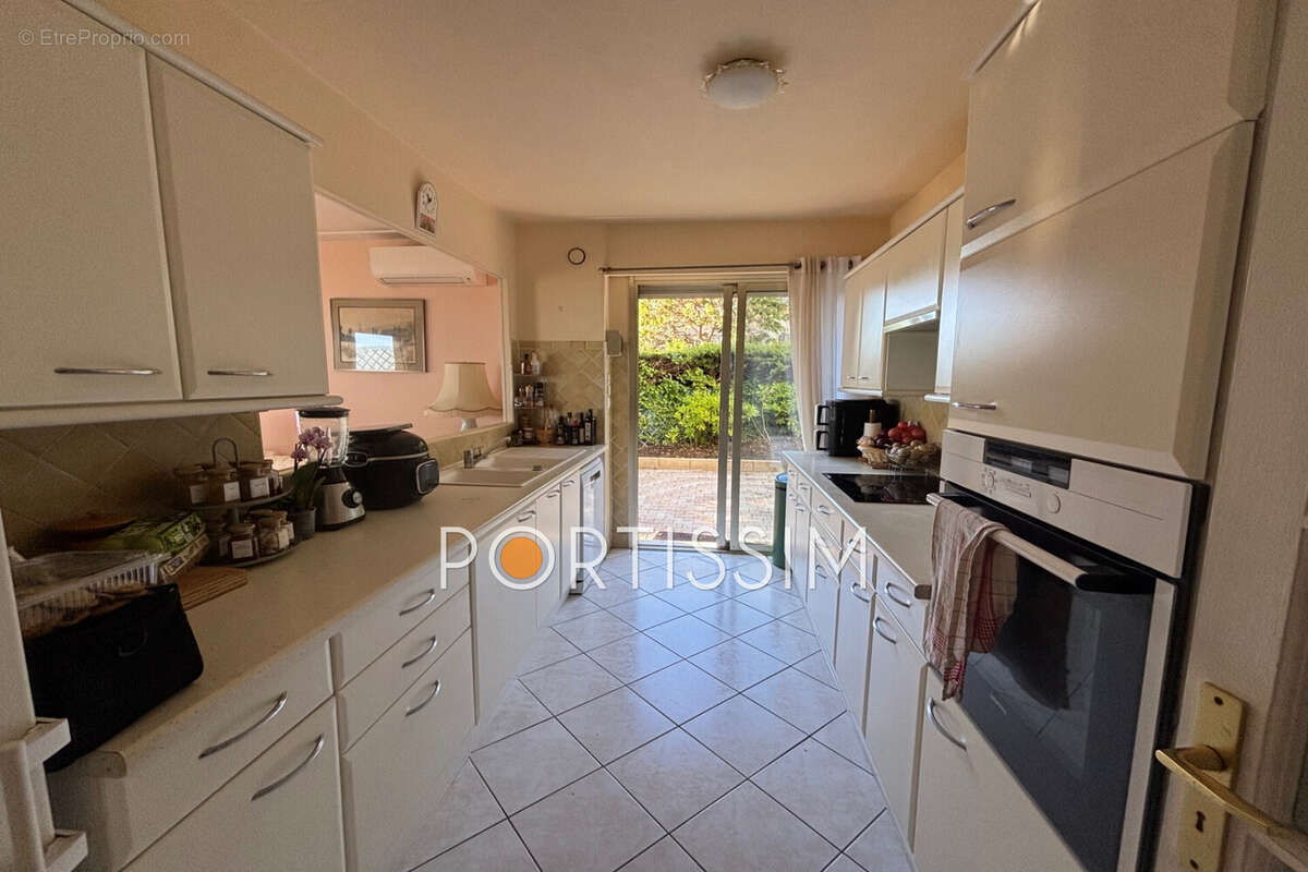 Appartement à VILLENEUVE-LOUBET