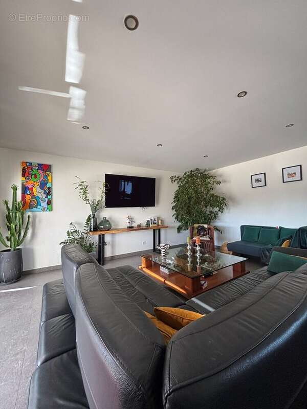 Maison à VILLEMOUSTAUSSOU