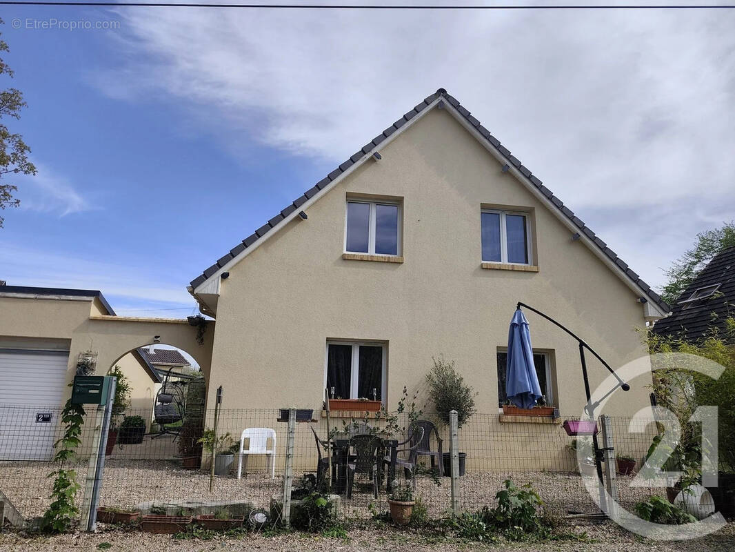 Maison à NASSANDRES