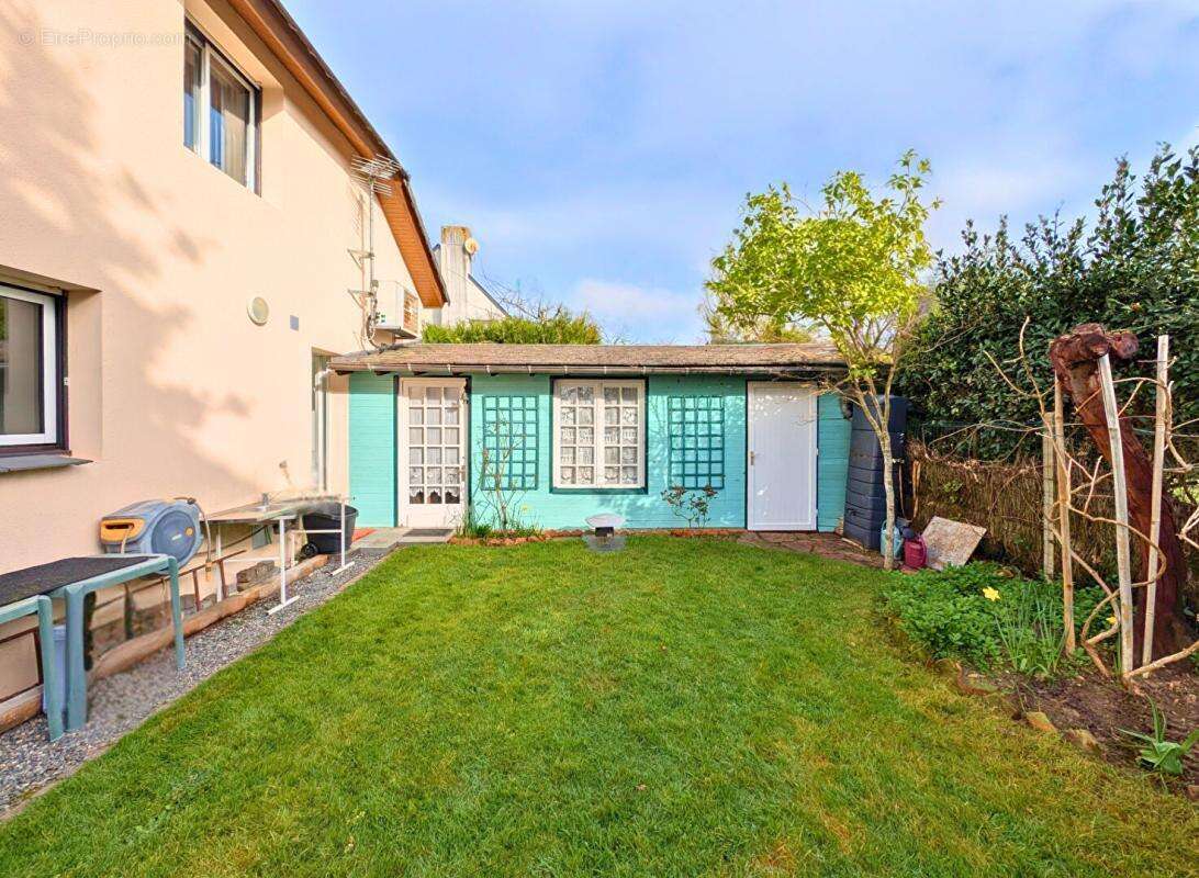 Maison à SAINTE-LUCE-SUR-LOIRE