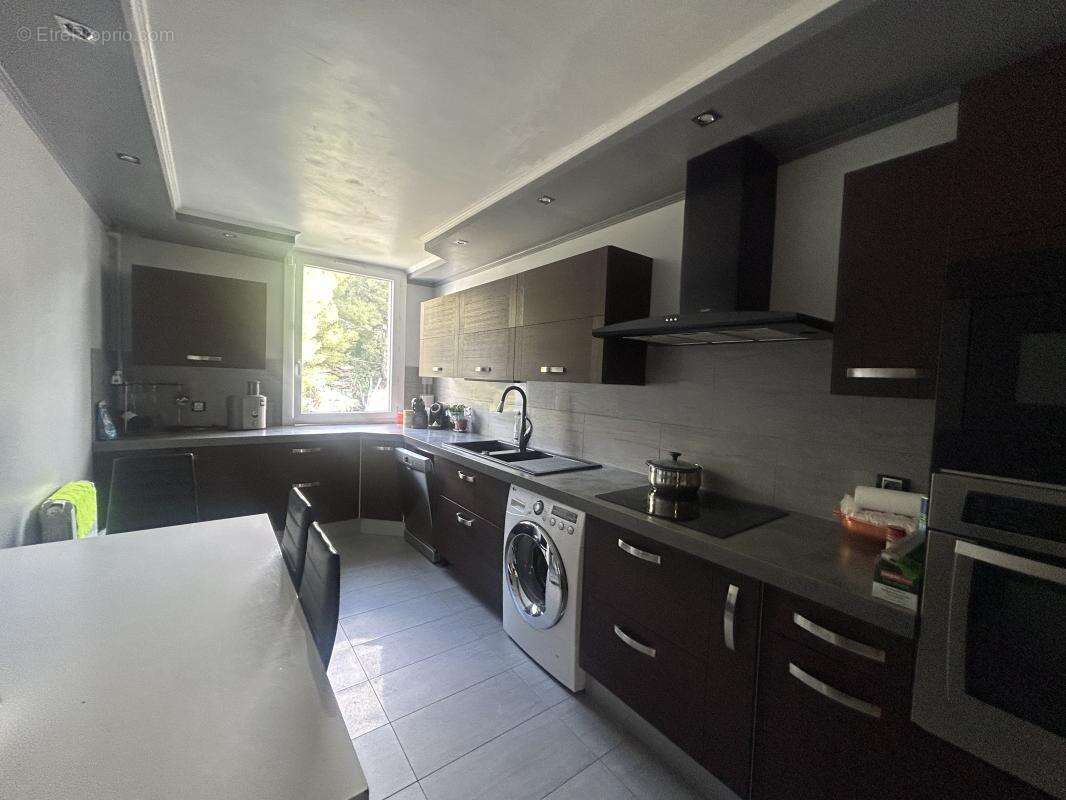 Appartement à MARSEILLE-10E