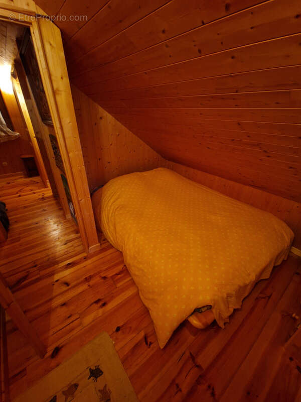 Maison à LE VAL-DE-GOUHENANS