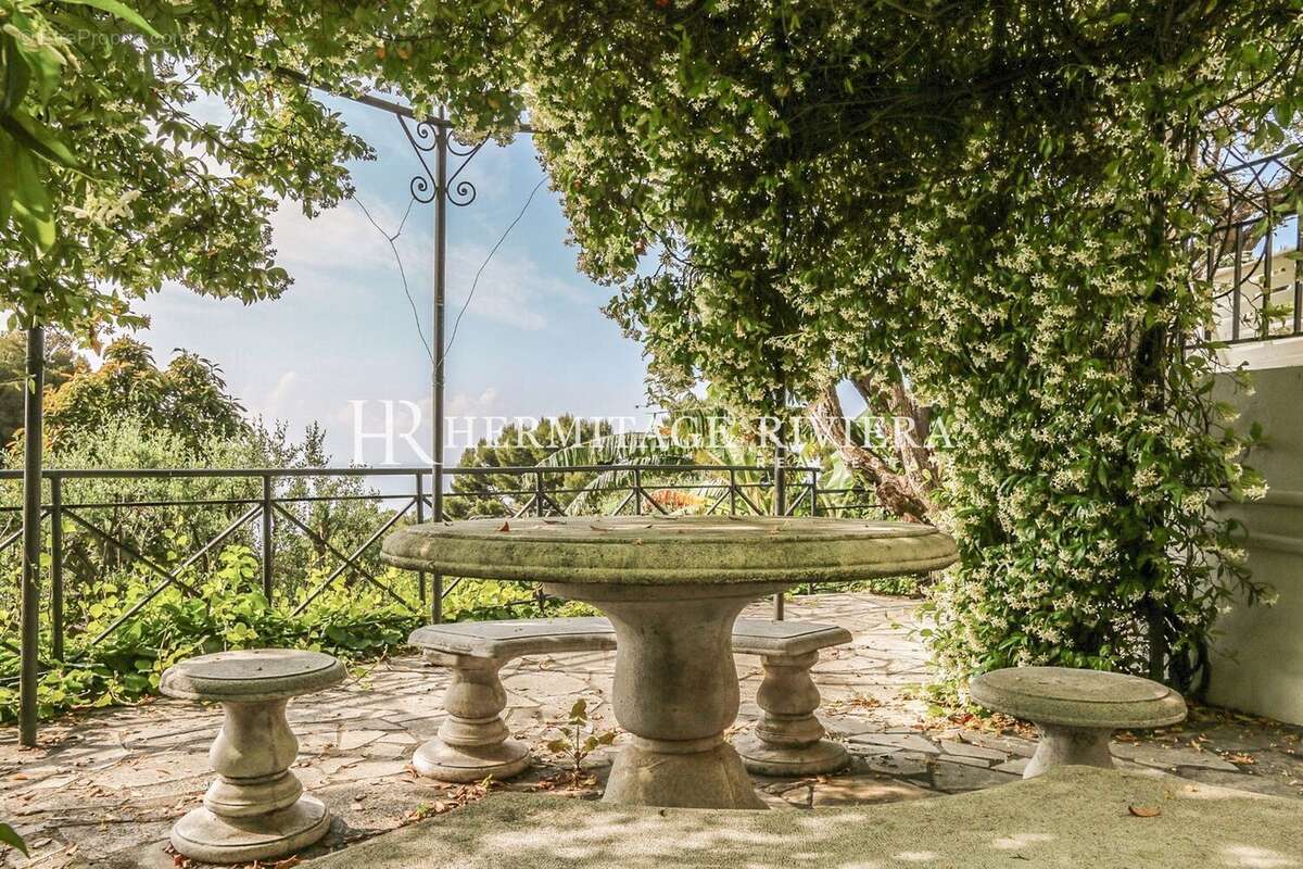 Appartement à CAP-D'AIL