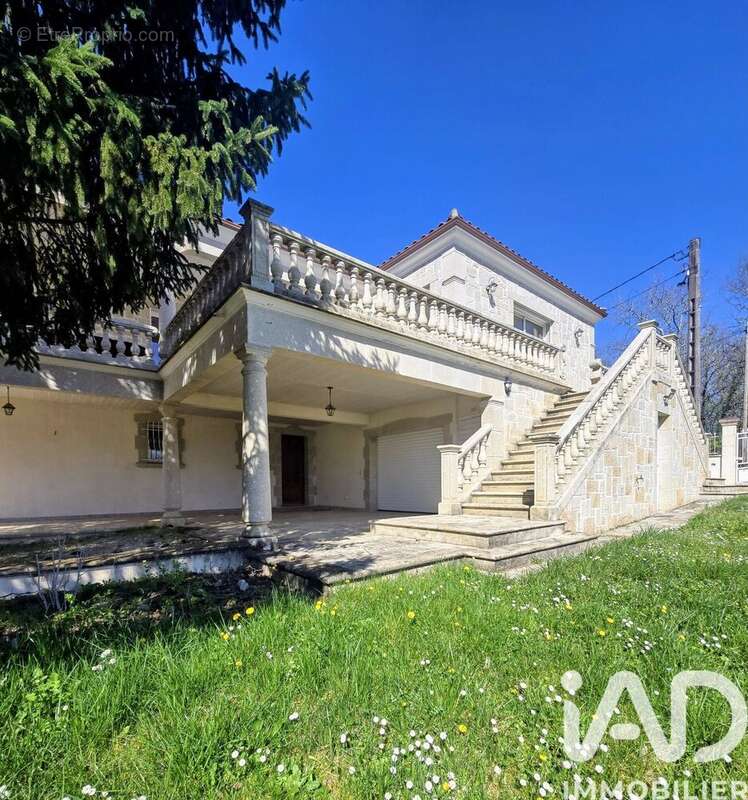Photo 3 - Maison à LES JUNIES