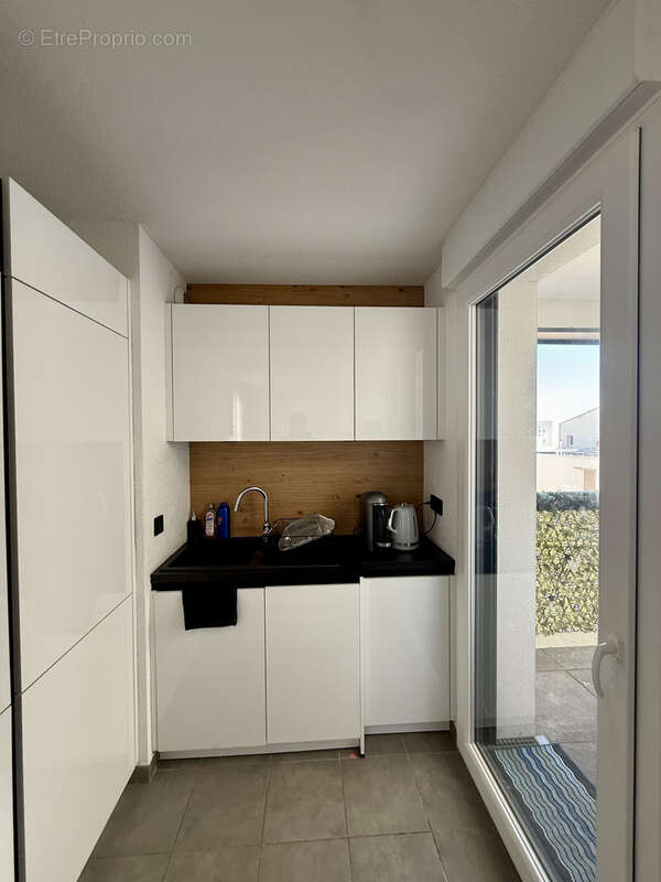 Appartement à BEAUZELLE