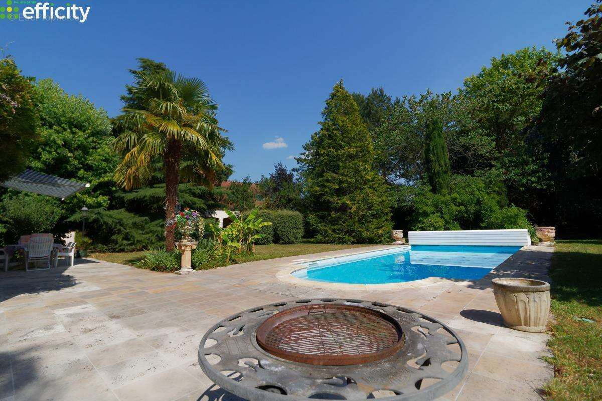 Maison 275 m² à Chaumontel  - photo 3