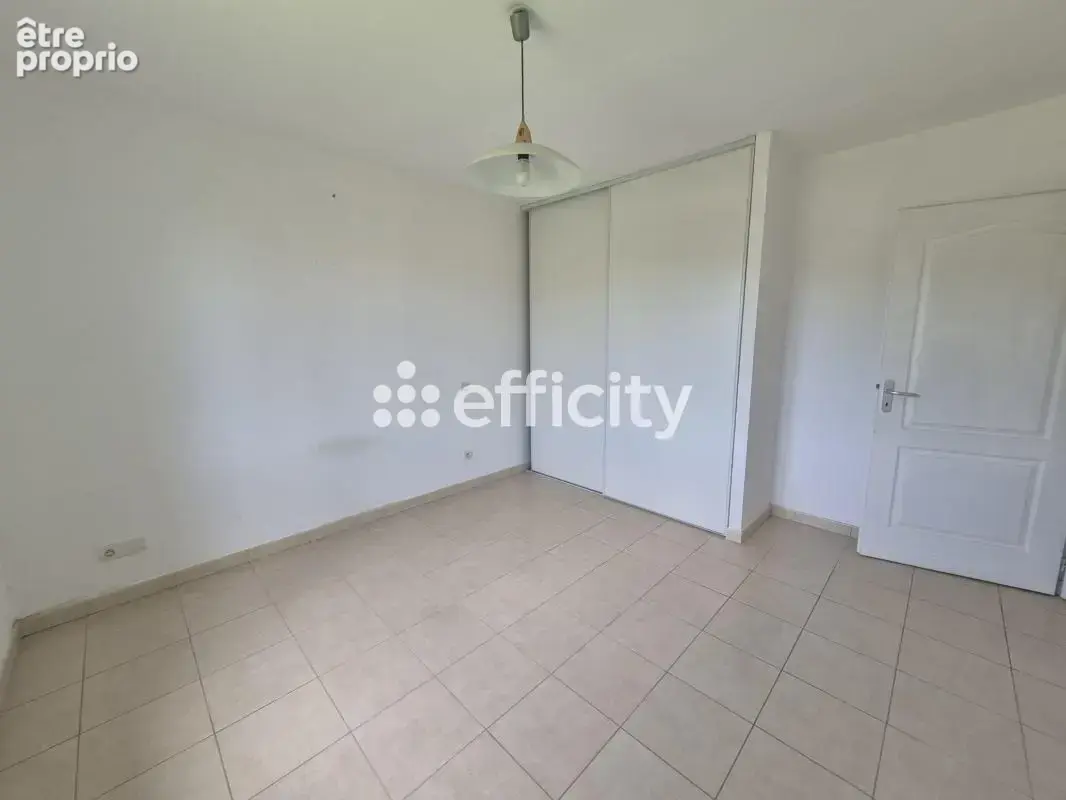 Maison 5 pièces 91 m² à vendre à Roumazieres-Loubert (16270) - photo 8