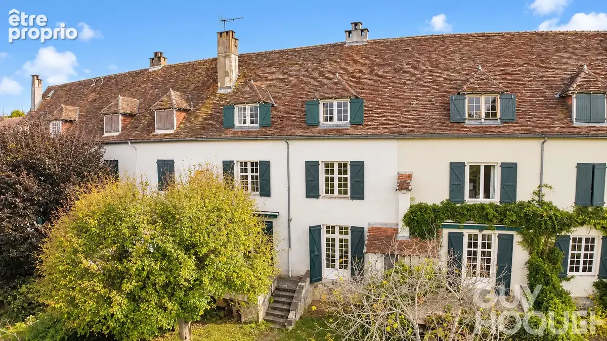 Rare sur le marché ? maison de caractère avec jardin et garage en plein c?ur d'orthez - photo 1