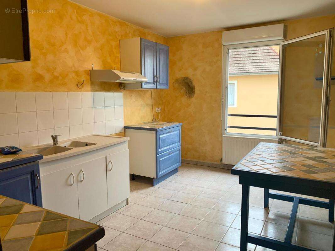 Appartement à LA TOUR-DU-PIN