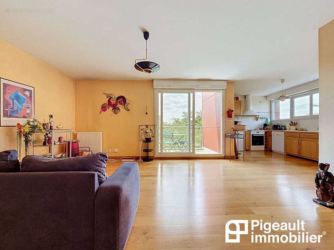 Appartement T4 à vendre - 3 chambres - Montgermont - Balcon - Garage - photo 3