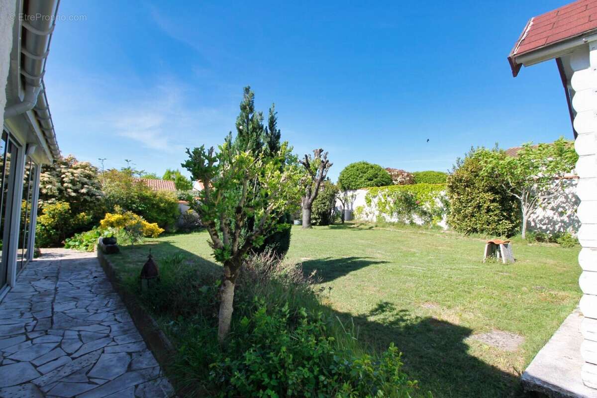 Maison 132 m² à Vaux-Sur-Mer  - photo 14