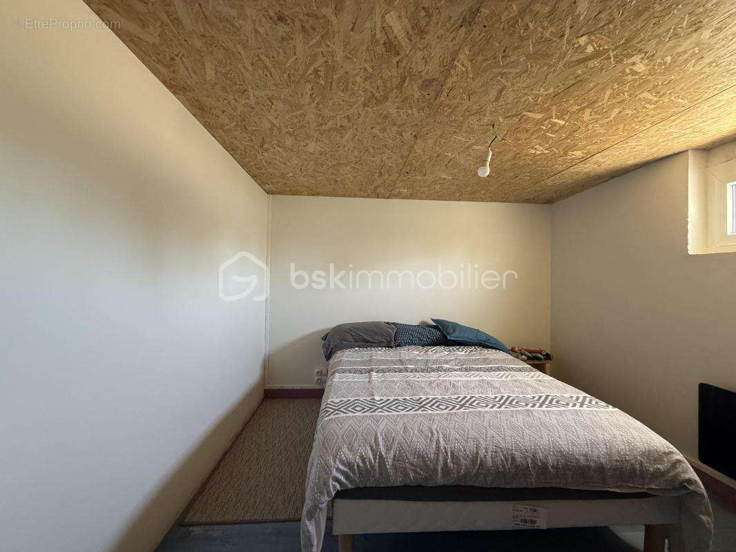 Maison à SAVIGNE-L'EVEQUE