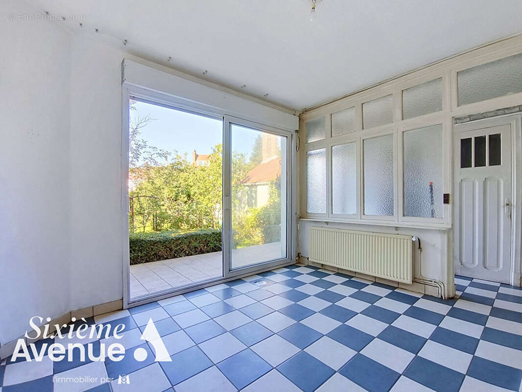 EXCLUSIVITE appartement avec un jardin en coeur de ville , - photo 4