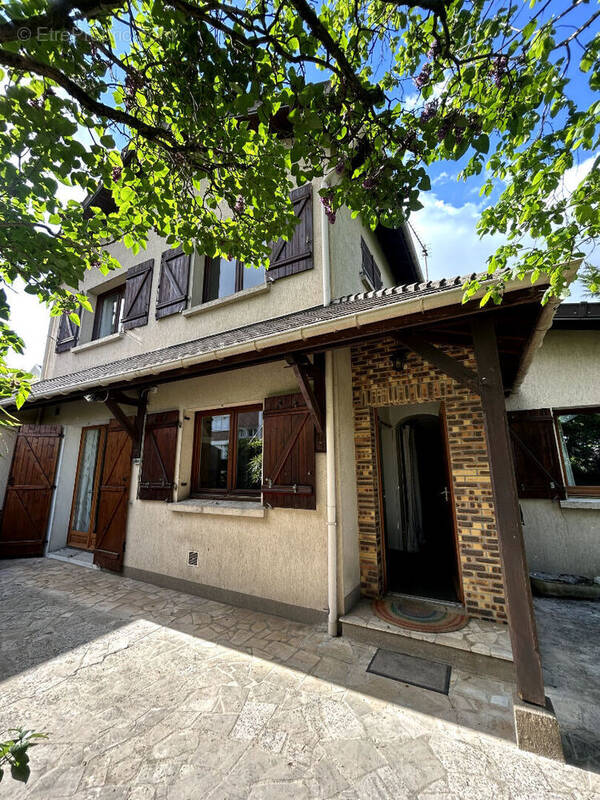 Maison à LE PERREUX-SUR-MARNE
