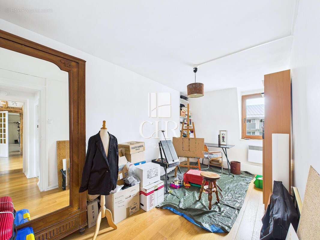 Appartement à SAINT-MAUR-DES-FOSSES