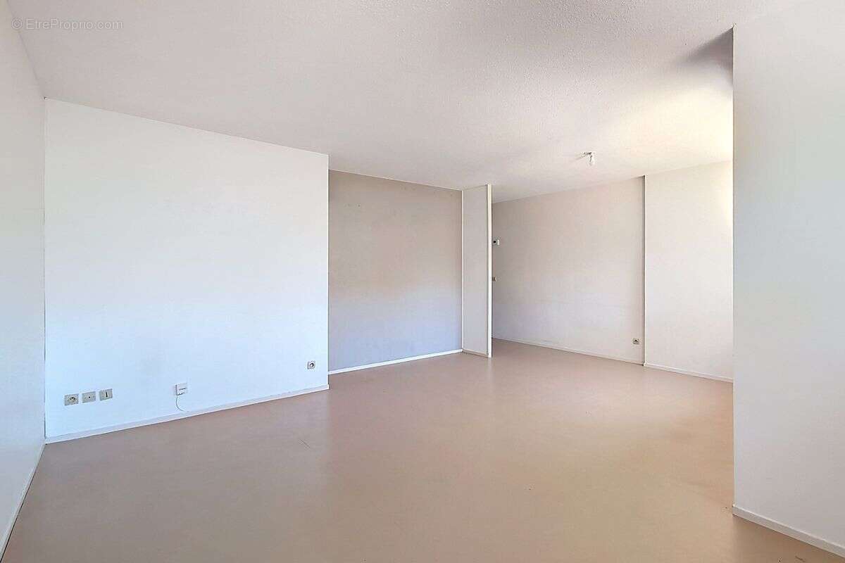 Appartement à BELLEVILLE