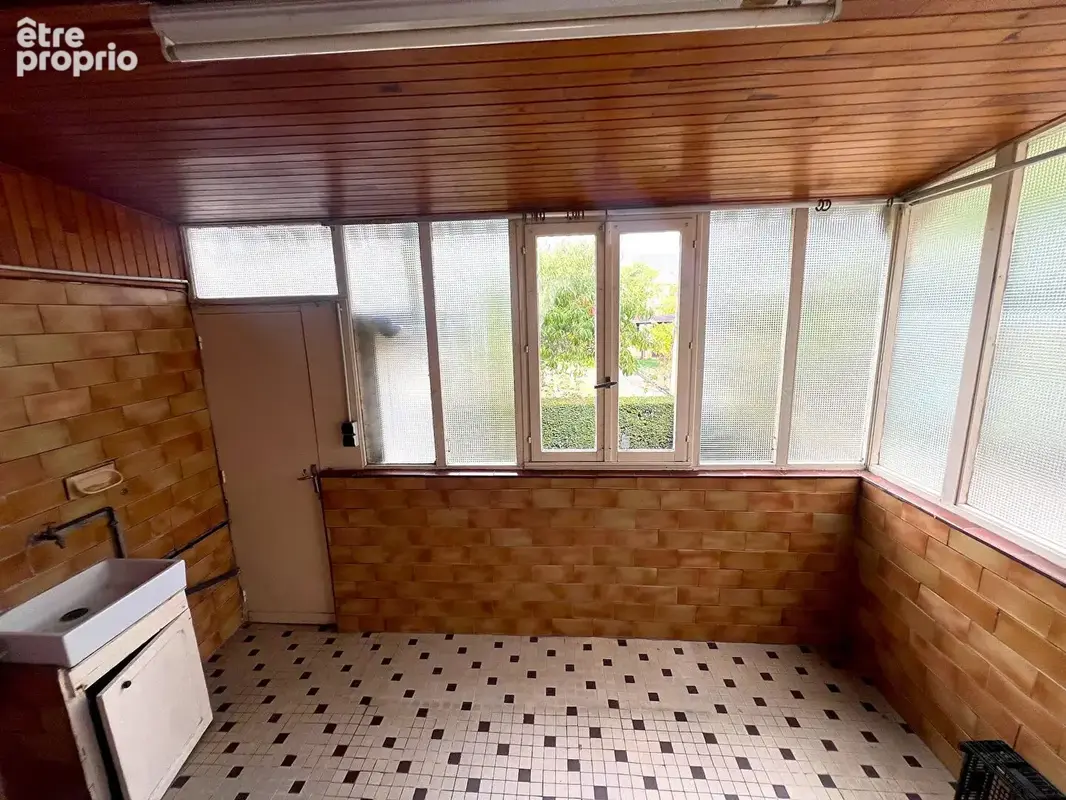 Maison de 1930 à rénover avec jardin - photo 9