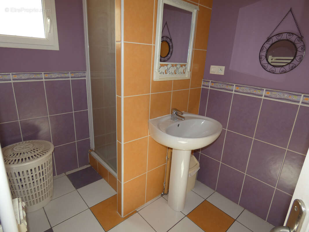 Maison à VILLEMOUSTAUSSOU
