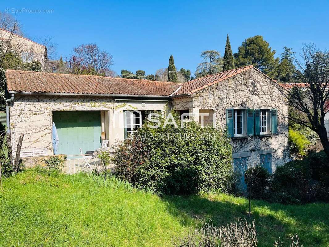 Photo 3 - Maison à VILLENEUVE-LES-AVIGNON