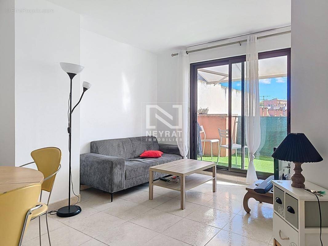 Appartement à SAINT-RAPHAEL