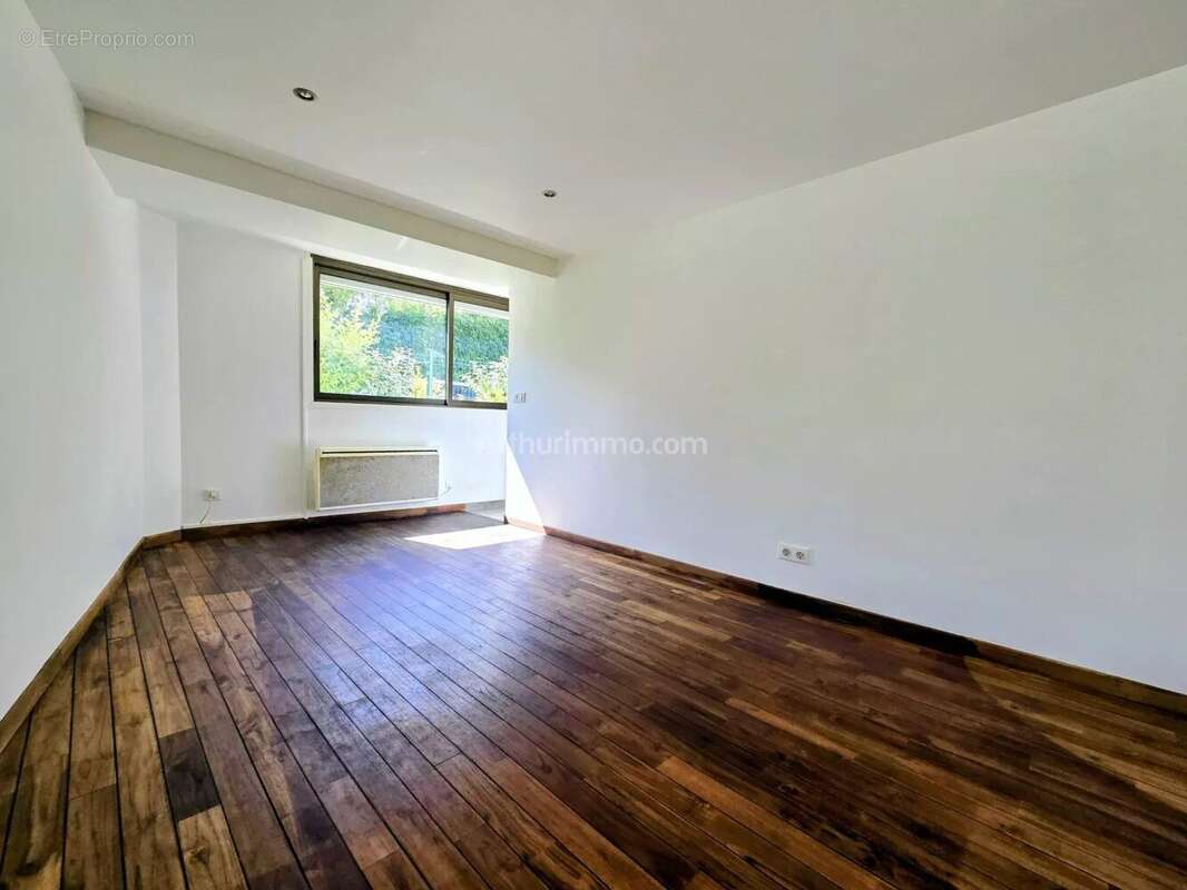 Appartement à NOGENT-SUR-MARNE