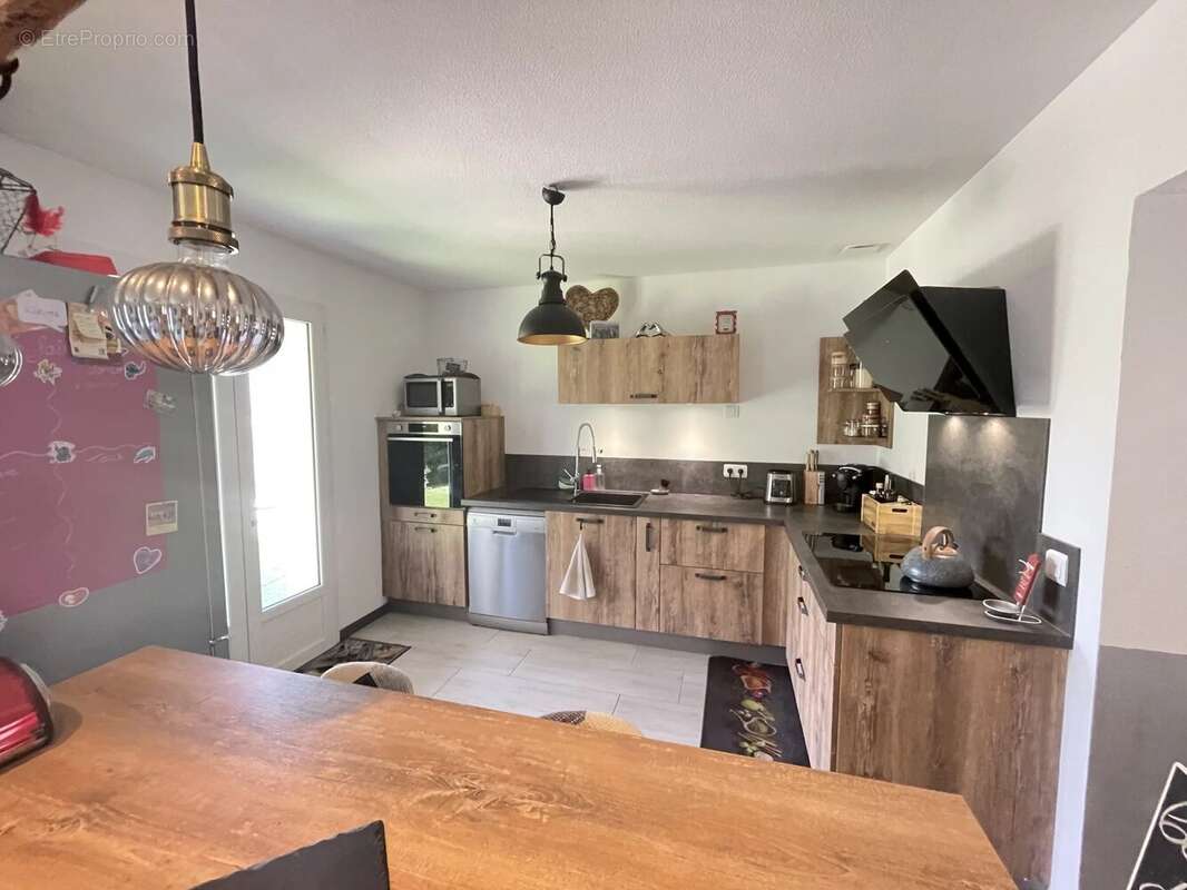 Maison à FIGANIERES