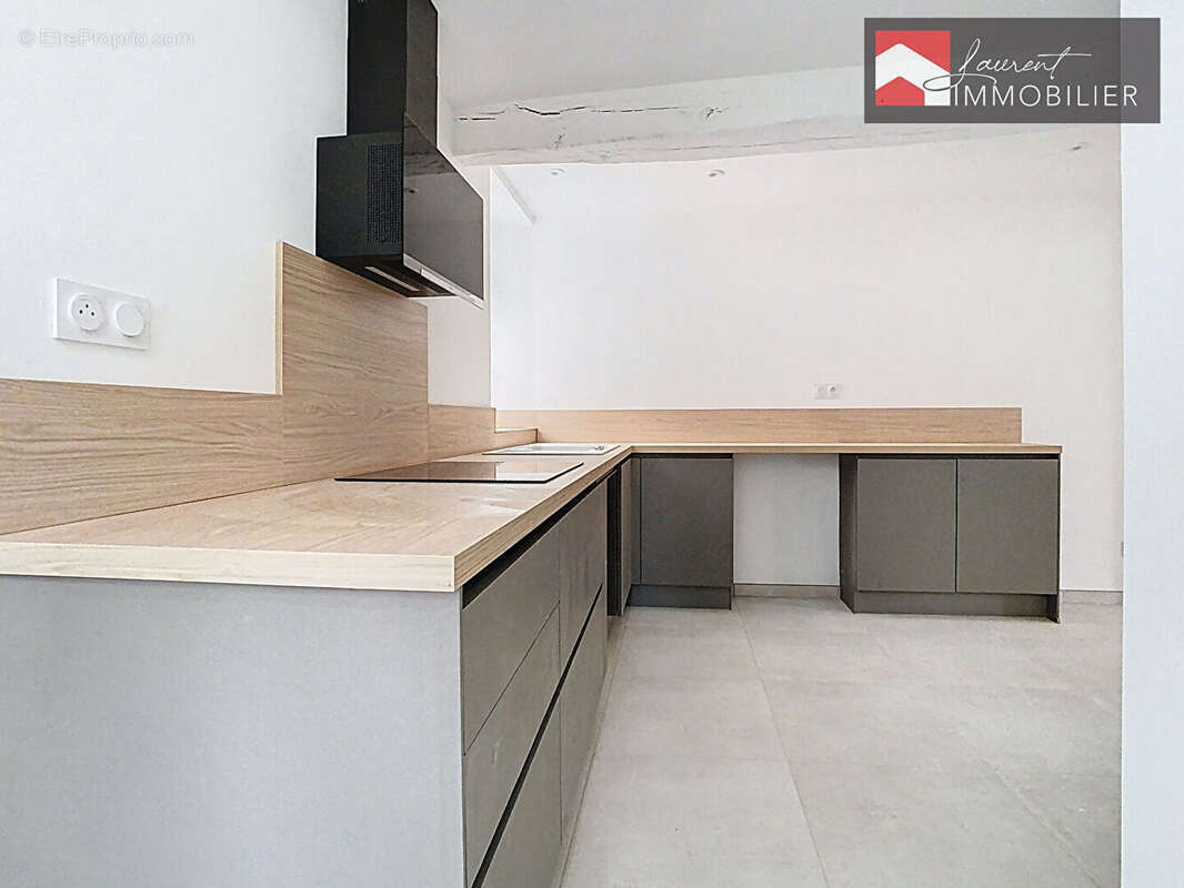 Maison à PONT-DE-VAUX