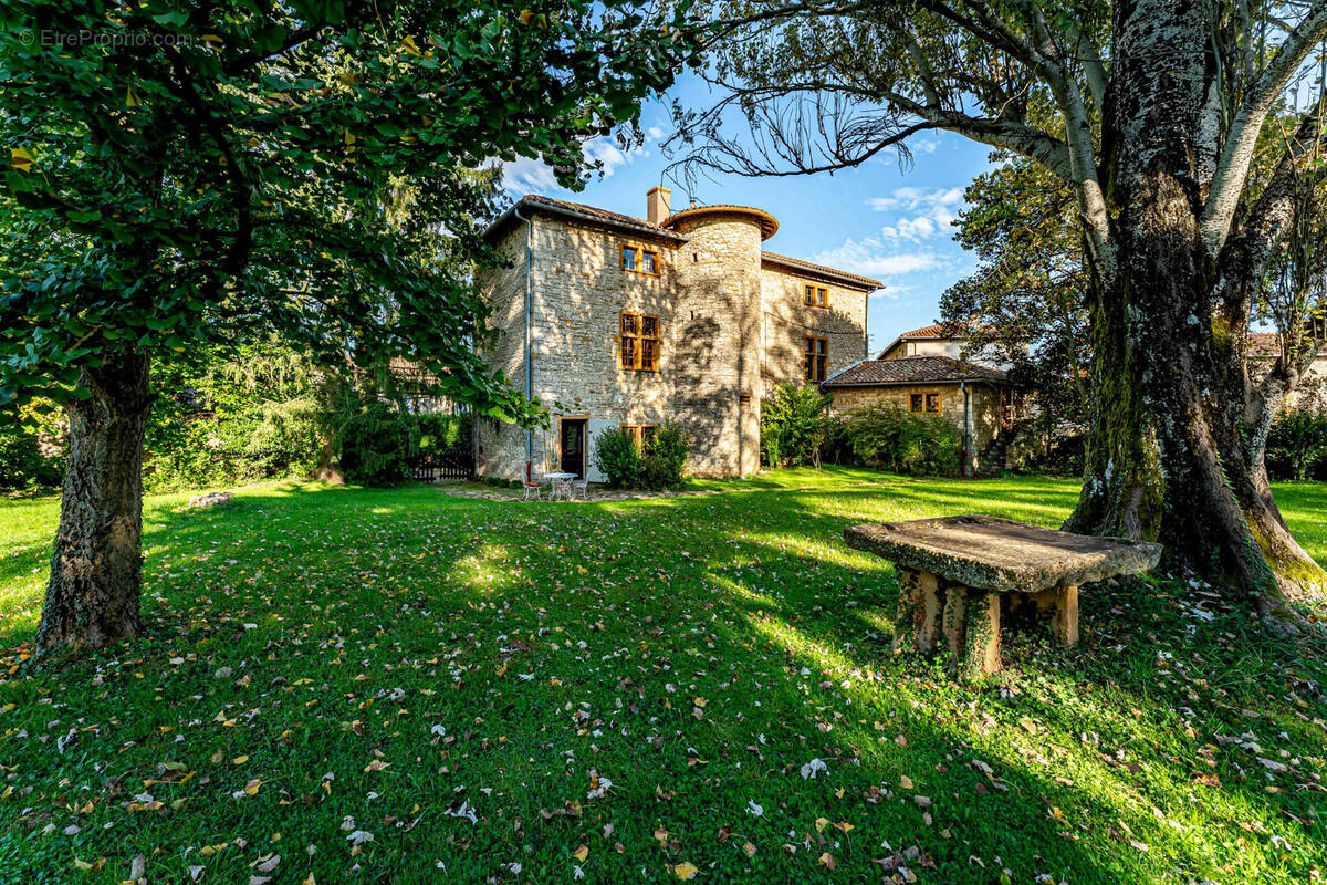 Maison à MORANCE