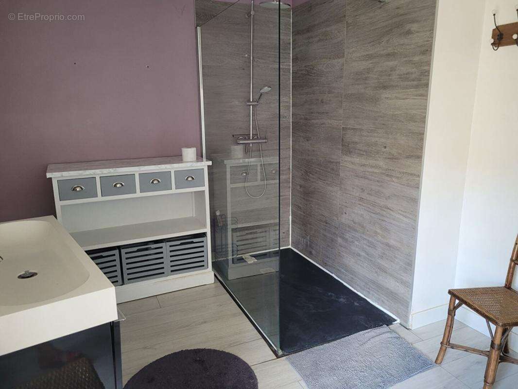 Charmante maison en pierre rénovée d'environ 143 m² -Authenticité et confort aux portes de Luçon - photo 10