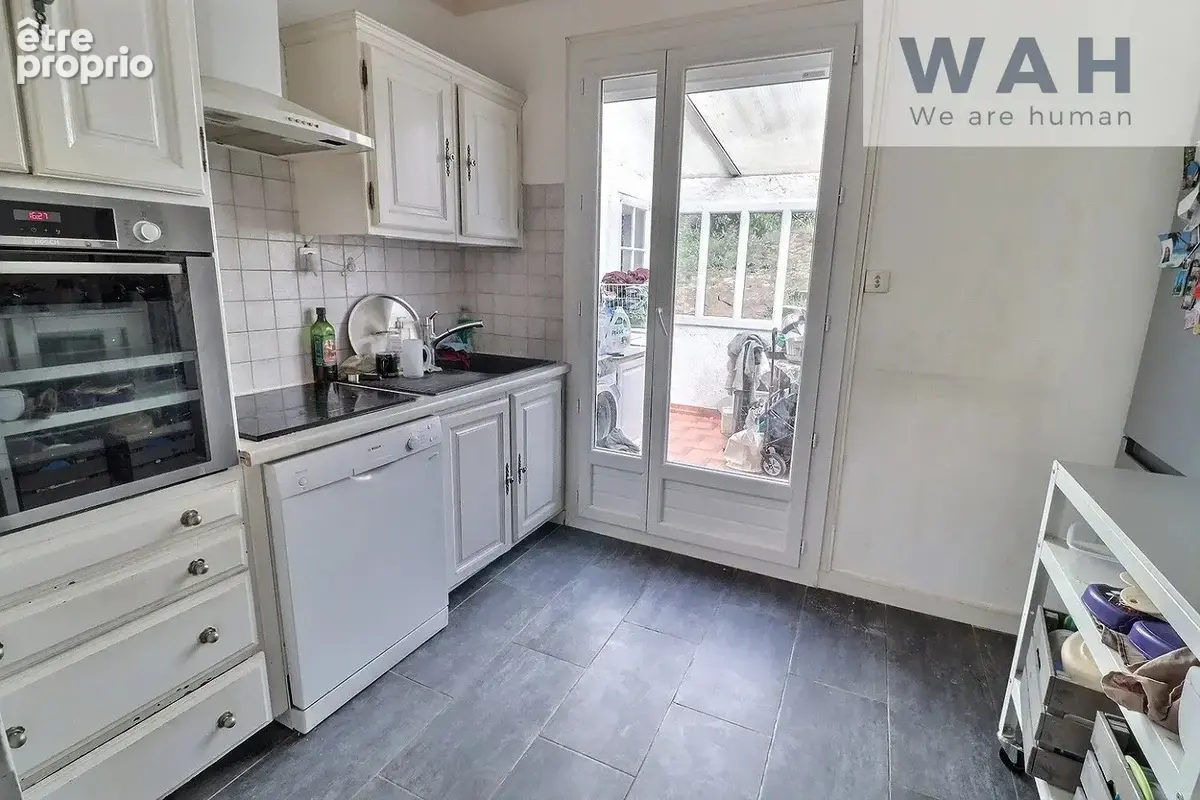Vente maison 5 pieces plain-pied 34700 lodeve - photo 3