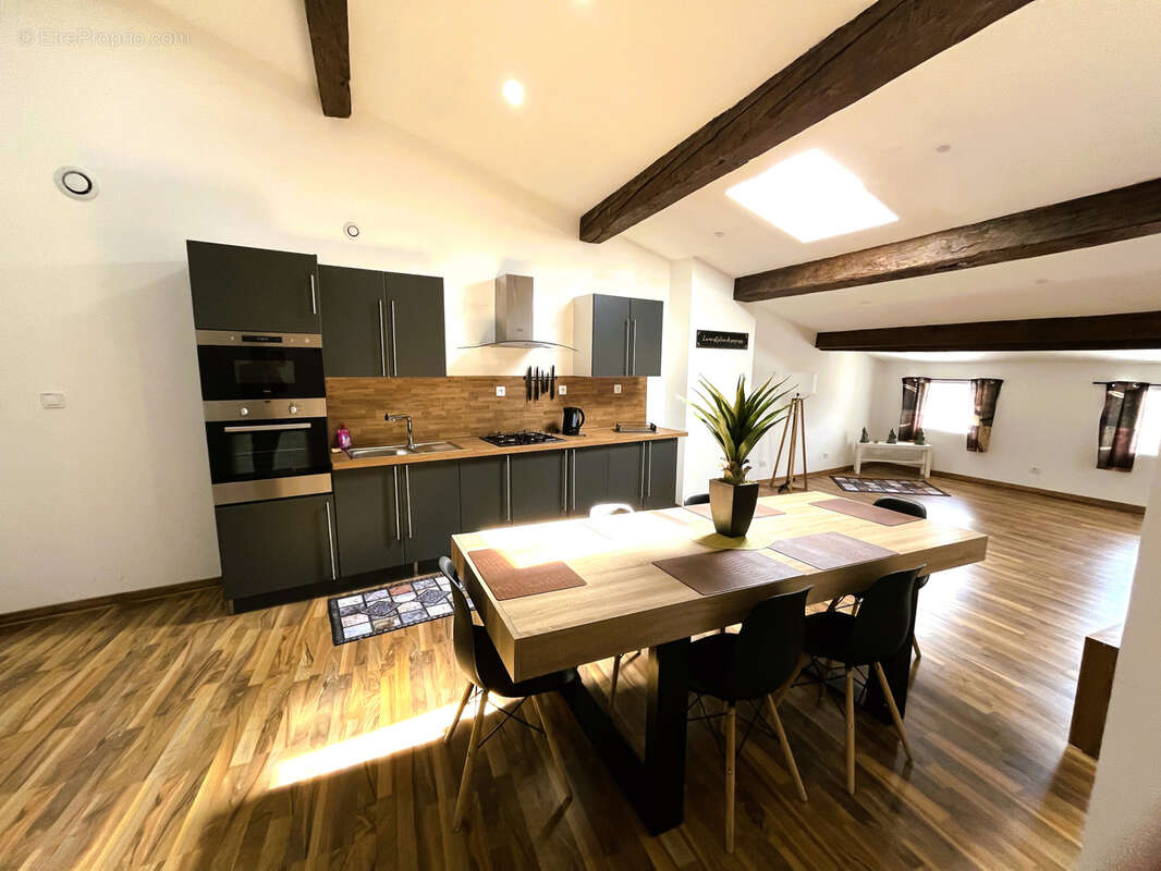 Maison à BELVEZE-DU-RAZES